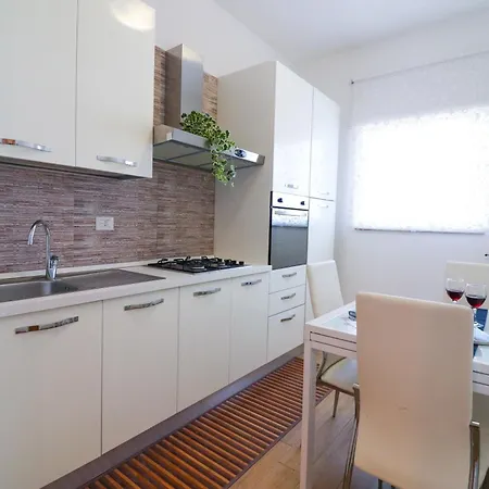 Semesterbostad Casa Aurora A